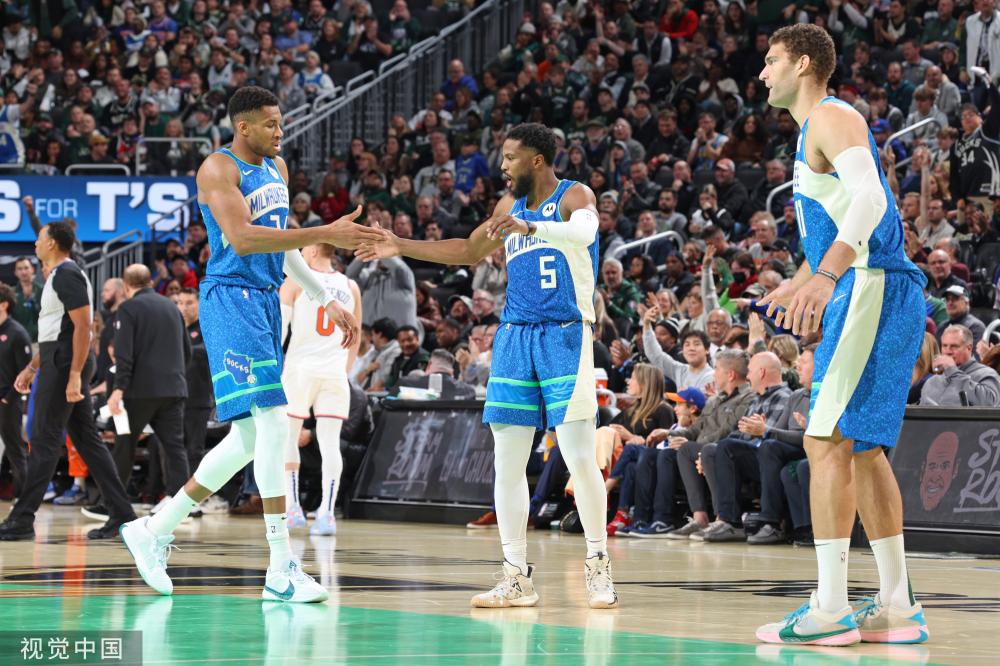 鲜明对比 鲜明对比